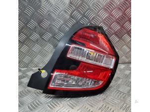 Gebruikte Achterlicht rechts Renault Twingo III (AH) 1.0 SCe 70 12V Prijs € 50,00 Margeregeling aangeboden door de Nollen autorecycling