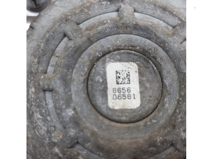 ABS Pomp van een Citroën C4 Cactus (0B/0P) 1.2 PureTech 82 12V 2017