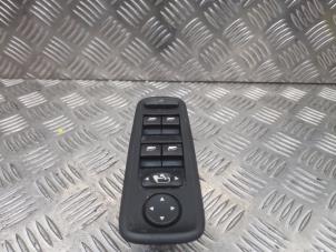 Gebruikte Ruit schakelaar elektrisch Citroen C8 (EA/EB) 2.0 16V Prijs € 35,00 Margeregeling aangeboden door de Nollen autorecycling