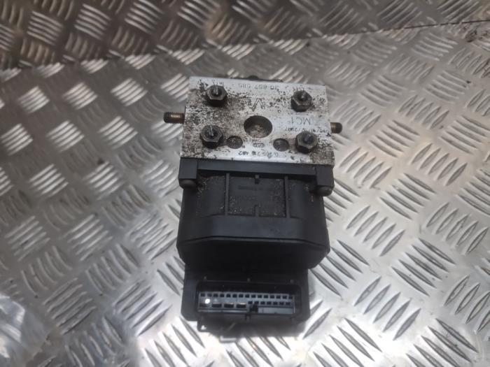 Gebruikte ABS Pomp Volvo V40 (VW) 1.8 16V Prijs € 95,00 Margeregeling aangeboden door autodemontage denollen