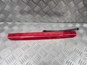 Gebruikte Extra Remlicht midden Ford Ranger 2.0 EcoBlue 16V 4x4 Prijs € 40,00 Margeregeling aangeboden door de Nollen autorecycling