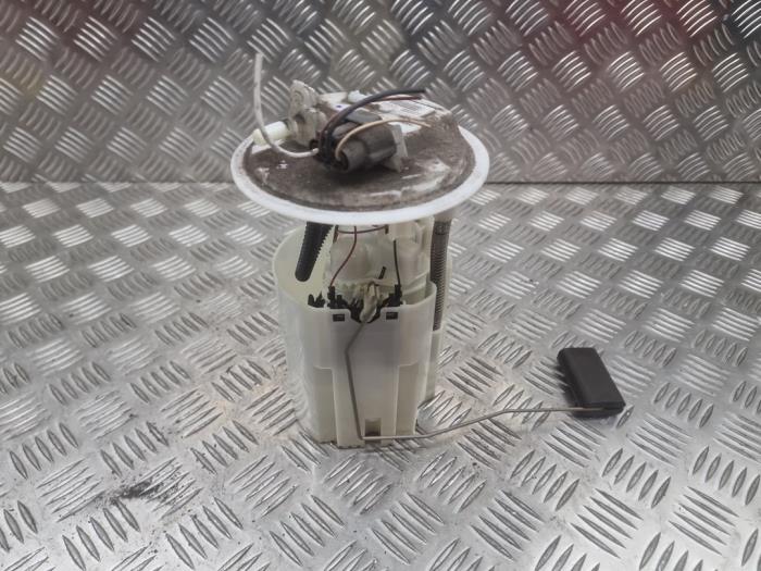 Gebruikte Tank element Pomp Renault Scénic III (JZ) 1.4 16V TCe 130 Prijs € 50,00 Margeregeling aangeboden door autodemontage denollen