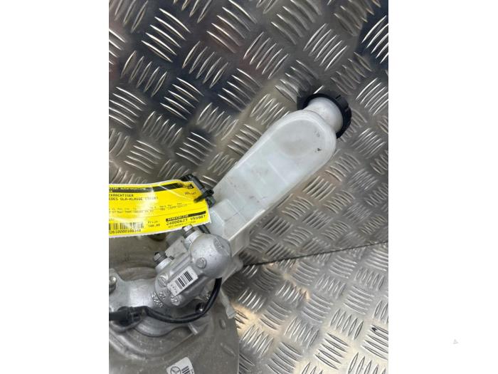 Rembekrachtiger van een Mercedes-Benz GLA (156.9) 1.6 180 16V 2015