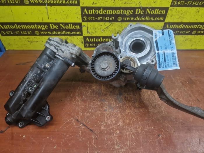 Gebruikte Waterpomp Mercedes A (177.0) 2.0 A-200d Prijs € 375,00 Margeregeling aangeboden door autodemontage denollen