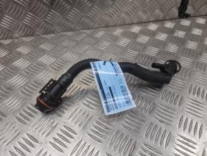 Gebruikte Carterventilatie Mercedes A (177.0) 2.0 A-200d Prijs € 35,00 Margeregeling aangeboden door de Nollen autorecycling