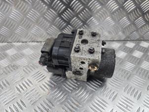 Gebruikte ABS Pomp Volvo V40 (VW) 2.0 16V Prijs € 75,00 Margeregeling aangeboden door de Nollen autorecycling