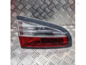 Gebruikte Achterlicht links Ford S-Max (GBW) 2.0 16V Prijs € 30,00 Margeregeling aangeboden door de Nollen autorecycling