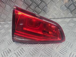 Gebruikte Achterlicht links Volkswagen Golf VII (AUA) 1.6 TDI 16V Prijs € 40,00 Margeregeling aangeboden door de Nollen autorecycling