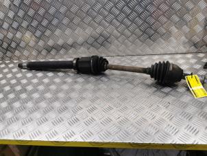 Gebruikte Steekas rechts-voor Ford Transit Connect 1.8 TDCi 90 Prijs € 50,00 Margeregeling aangeboden door de Nollen autorecycling