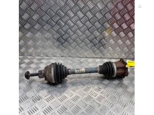 Gebruikte Steekas links-voor Audi A4 (B8) 1.8 TFSI 16V Prijs € 125,00 Margeregeling aangeboden door de Nollen autorecycling