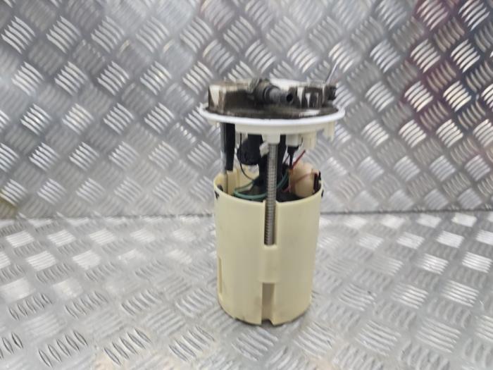 Gebruikte Tank element Pomp Renault Laguna II Grandtour (KG) 1.6 16V Prijs € 50,00 Margeregeling aangeboden door autodemontage denollen