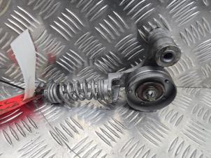 Gebruikte Spanner multiriem Opel Corsa C (F08/68) 1.2 16V Prijs € 25,00 Margeregeling aangeboden door de Nollen autorecycling