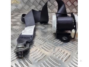 Gebruikte Veiligheidsgordel links-achter Subaru Legacy Touring Wagon (BP) 2.0 D 16V Prijs € 47,50 Margeregeling aangeboden door de Nollen autorecycling