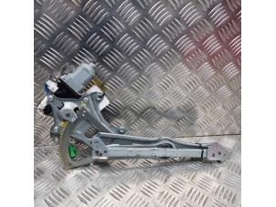 Gebruikte Ruitmechaniek 4Deurs links-achter Subaru Legacy Touring Wagon (BP) 2.0 D 16V Prijs € 47,50 Margeregeling aangeboden door de Nollen autorecycling