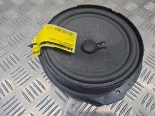 Gebruikte Luidspreker Mercedes Vito (447.6) 1.6 109 CDI 16V Prijs € 20,00 Margeregeling aangeboden door de Nollen autorecycling