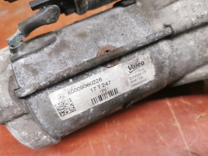 Startmotor van een Mercedes-Benz Vito (447.6) 1.6 109 CDI 16V 2017