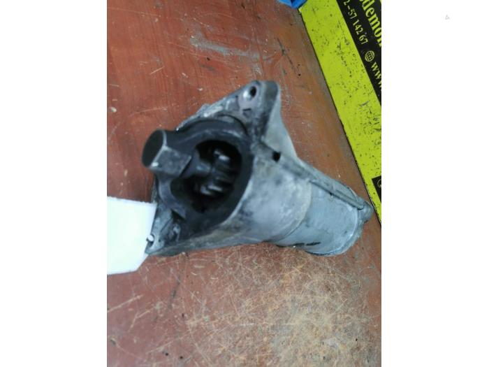 Startmotor van een Mercedes-Benz Vito (447.6) 1.6 109 CDI 16V 2017