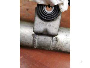 Intercooler Buis van een Volkswagen Touareg (7LA/7L6) 3.0 TDI V6 24V 2008
