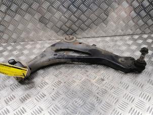 Gebruikte Draagarm rechts-voor Mercedes Vito (447.6) 1.6 109 CDI 16V Prijs € 150,00 Margeregeling aangeboden door de Nollen autorecycling