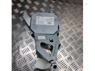 Gebruikte Module (diversen) Mercedes CL (216) 5.5 CL-550 V8 32V Prijs € 150,00 Margeregeling aangeboden door de Nollen autorecycling