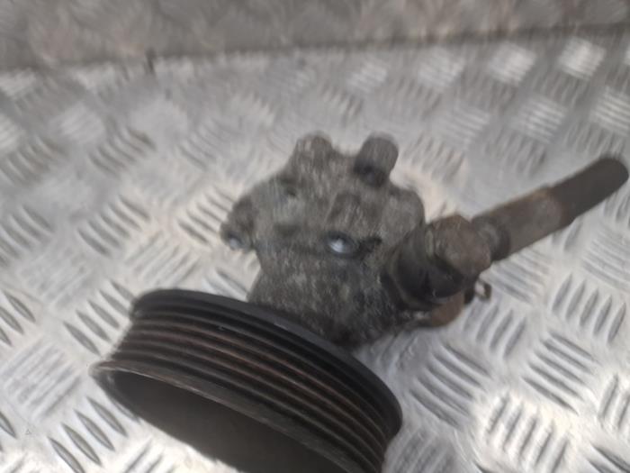 Gebruikte Pomp Servo Volkswagen Golf IV (1J1) 1.4 16V Prijs € 20,00 Margeregeling aangeboden door autodemontage denollen