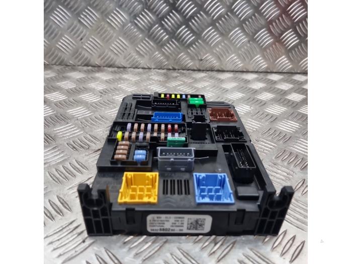 Computer Body Control van een Opel Corsa F (UB/UH/UP) 1.2 12V 75 2021