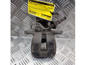 Gebruikte Remklauw (Tang) links-achter Volkswagen Golf V (1K1) 1.4 GT 16V Prijs € 50,00 Margeregeling aangeboden door de Nollen autorecycling