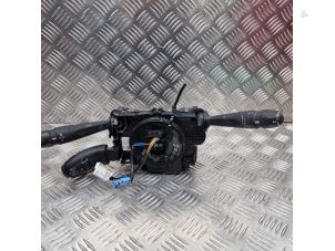 Gebruikte Licht + Raw Schakelaar Peugeot Expert (V1/VA/VB/VE/VF/VT/VY) 1.6 Blue HDi 95 16V Prijs € 241,94 Inclusief btw aangeboden door de Nollen autorecycling