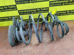 Gebruikte Veer Torsie achter Mercedes Vito (639.7) 2.2 116 CDI 16V Euro 5 Prijs € 50,00 Margeregeling aangeboden door de Nollen autorecycling