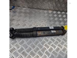 Gebruikte Schokbreker set Peugeot 208 I (CA/CC/CK/CL) 1.0 Vti 12V PureTech Prijs € 40,00 Margeregeling aangeboden door de Nollen autorecycling