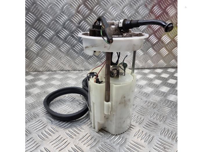 Gebruikte Tank element Pomp Ford Focus 3 Wagon 1.0 Ti-VCT EcoBoost 12V 100 Prijs € 59,95 Margeregeling aangeboden door autodemontage denollen