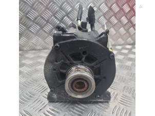 Gebruikte Alternator Mercedes A (W169) 2.0 A-160 CDI 16V 3-Drs. Prijs € 100,00 Margeregeling aangeboden door de Nollen autorecycling