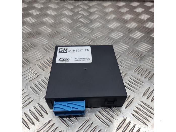 Computer Body Control van een Opel Vectra C GTS 2.8 V6 Turbo 24V 2005