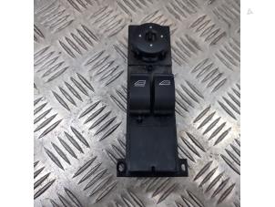 Gebruikte Raam schakelaar elektrisch Ford Focus 2 Wagon 1.6 16V Prijs € 24,95 Margeregeling aangeboden door de Nollen autorecycling