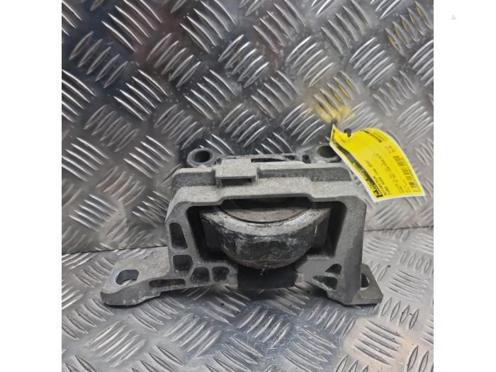 Gebruikte Motorrubber Ford Kuga II (DM2) 1.5 EcoBoost 16V 120 Prijs € 35,00 Margeregeling aangeboden door autodemontage denollen