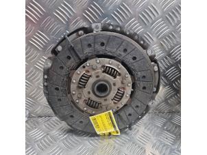 Gebruikte Koppelingsset (compleet) Ford Kuga II (DM2) 1.5 EcoBoost 16V 120 Prijs € 100,00 Margeregeling aangeboden door de Nollen autorecycling