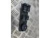 Elektrisch Raam Schakelaar van een Ford Focus 2 Wagon, 2004 / 2012 1.6 16V, Combi/o, Benzine, 1.596cc, 74kW (101pk), FWD, SHDA, 2008-03 / 2011-07 2009