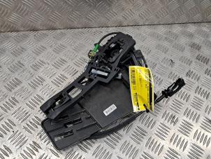 Gebruikte Deurslot Mechaniek 4Deurs links-achter Ford Fiesta 6 (JA8) 1.0 Ti-VCT 12V 65 Van Prijs € 40,00 Margeregeling aangeboden door de Nollen autorecycling