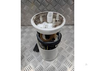 Gebruikte Brandstofpomp Elektrisch Seat Ibiza IV (6J5) 1.2 12V Prijs € 50,00 Margeregeling aangeboden door de Nollen autorecycling