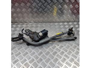 Gebruikte Ruitenwismotor + Mechaniek Nissan Almera (N16) 1.8 16V Prijs € 50,00 Margeregeling aangeboden door de Nollen autorecycling