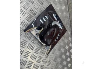 Gebruikte Bediening boordcomputer Mercedes CL (216) 5.5 CL-550 V8 32V Prijs € 110,00 Margeregeling aangeboden door de Nollen autorecycling