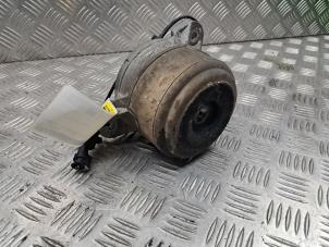 Gebruikte Motorrubber Mercedes GLK (204.7/9) 2.2 220 CDI 16V BlueEff.,BlueTEC 4-Matic Prijs € 39,95 Margeregeling aangeboden door de Nollen autorecycling