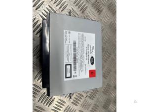 Gebruikte CD Speler Landrover Range Rover Sport (LW) 3.0 SDV6 Prijs € 325,00 Margeregeling aangeboden door de Nollen autorecycling