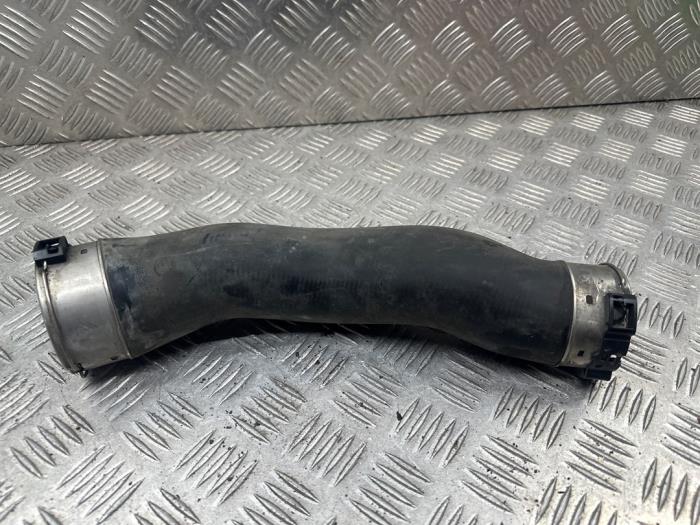 Gebruikte Intercooler Slang BMW 3 serie Touring (F31) 318d 2.0 16V Prijs op aanvraag aangeboden door autodemontage denollen
