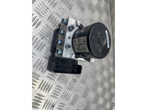 Gebruikte ABS Pomp BMW 3 serie Touring (F31) 318d 2.0 16V Prijs € 125,00 Margeregeling aangeboden door de Nollen autorecycling