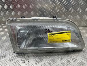 Gebruikte Rechter Koplamp Volvo V40 (VW) 1.8 16V Prijs € 40,00 Margeregeling aangeboden door de Nollen autorecycling