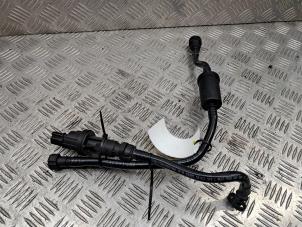 Gebruikte Diversen Mini Countryman (F60) 1.5 TwinPower Turbo 12V Cooper SE ALL4 Prijs € 30,30 Margeregeling aangeboden door de Nollen autorecycling