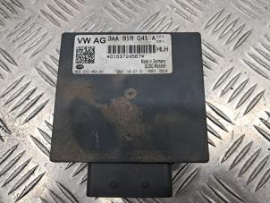 Gebruikte Centrale Deurvergrendelings Module Volkswagen Polo V (6R) 1.2 TDI 12V BlueMotion Prijs € 24,95 Margeregeling aangeboden door de Nollen autorecycling