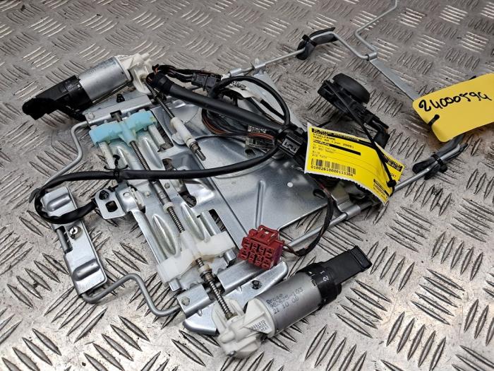 Gebruikte Stoelframe Audi A4 (B8) 1.8 TFSI 16V Prijs € 75,00 Margeregeling aangeboden door autodemontage denollen