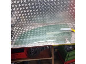 Gebruikte Deurruit 2Deurs links Peugeot 206 CC (2D) 1.6 16V Prijs € 50,00 Margeregeling aangeboden door de Nollen autorecycling